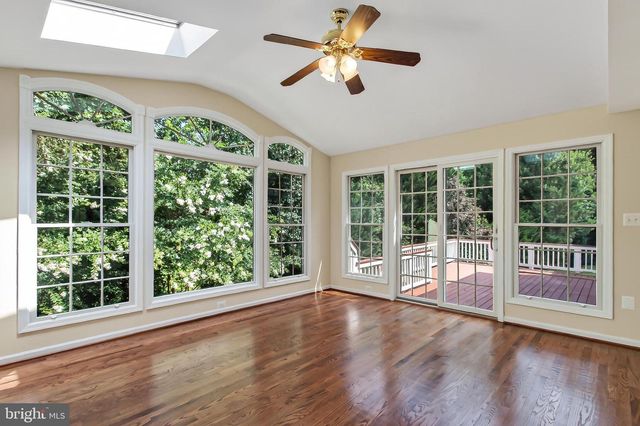 11601 QUAIL RIDGE CT, Reston, VA 20194