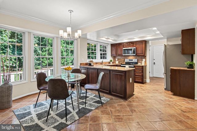 11601 QUAIL RIDGE CT, Reston, VA 20194