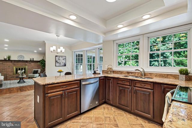 11601 QUAIL RIDGE CT, Reston, VA 20194