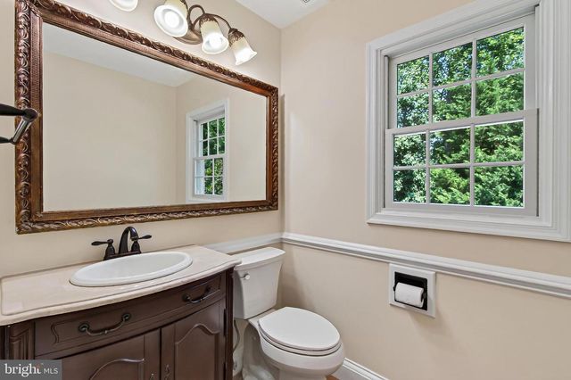 11601 QUAIL RIDGE CT, Reston, VA 20194