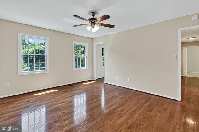 11601 QUAIL RIDGE CT, Reston, VA 20194