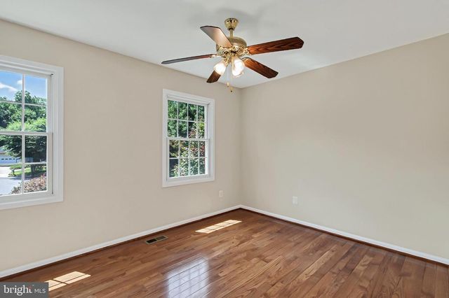 11601 QUAIL RIDGE CT, Reston, VA 20194