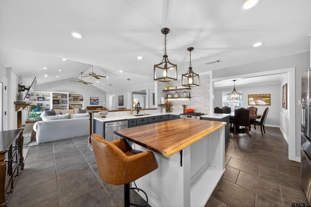 3710 Wynnwood Drive, Tyler, TX 75701