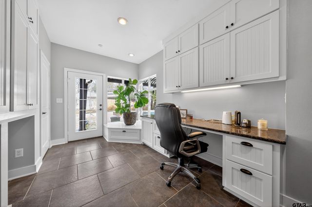 3710 Wynnwood Drive, Tyler, TX 75701