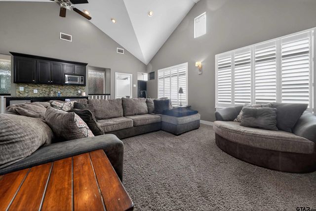 3710 Wynnwood Drive, Tyler, TX 75701