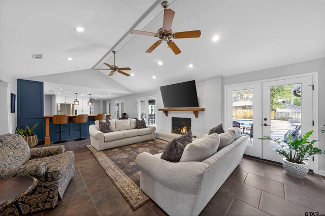 3710 Wynnwood Drive, Tyler, TX 75701