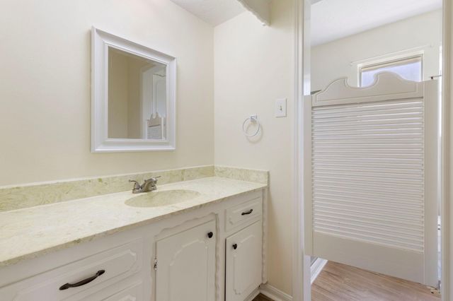 519 Kathy Street, Humble, TX 77338