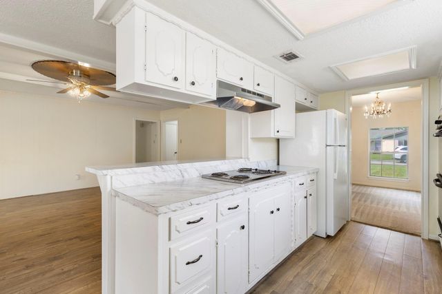 519 Kathy Street, Humble, TX 77338