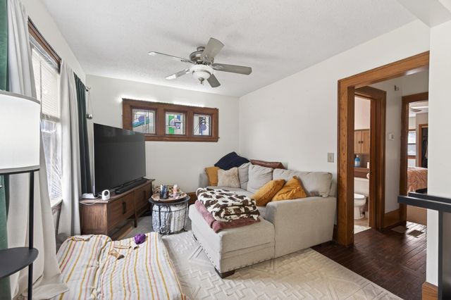 3954 Vincent Avenue N, Minneapolis, MN 55412