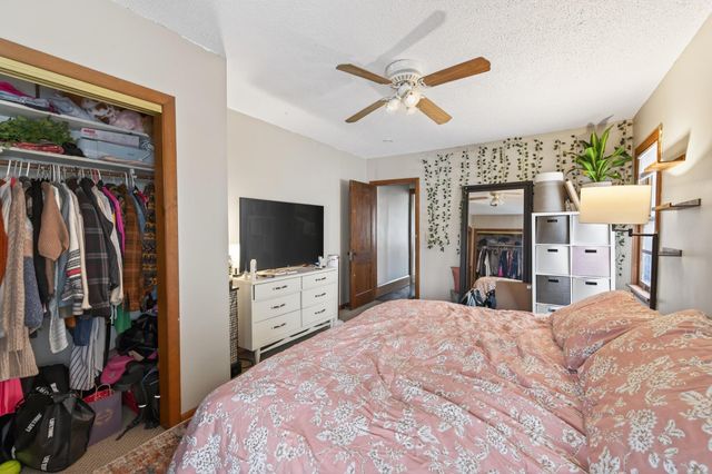 3954 Vincent Avenue N, Minneapolis, MN 55412