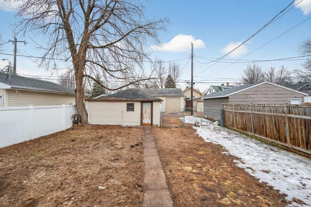 3954 Vincent Avenue N, Minneapolis, MN 55412