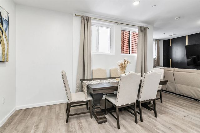 202 Broadway 32, Lawrence, MA 01841