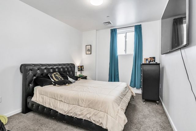 202 Broadway 32, Lawrence, MA 01841