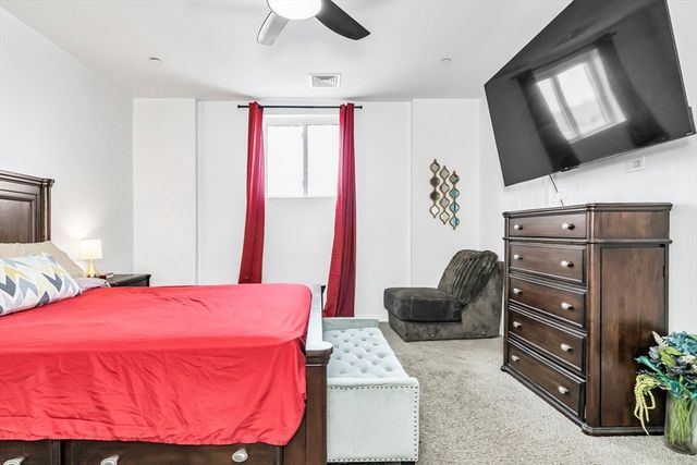 202 Broadway 32, Lawrence, MA 01841