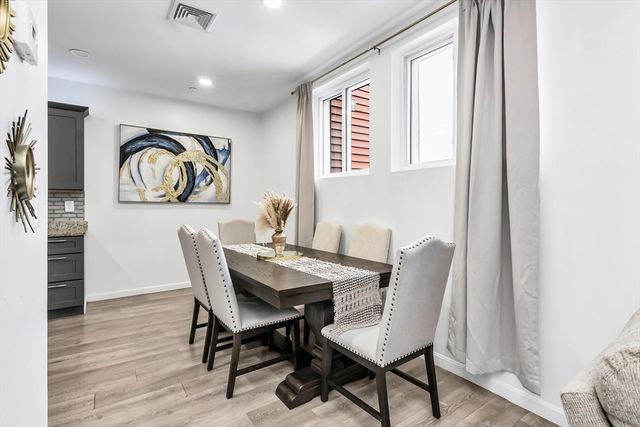 202 Broadway 32, Lawrence, MA 01841