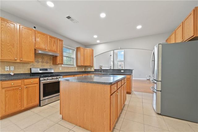 2745 Turning Leaf Drive, Lawrenceville, GA 30044