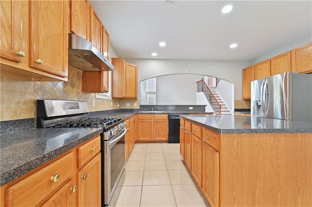 2745 Turning Leaf Drive, Lawrenceville, GA 30044