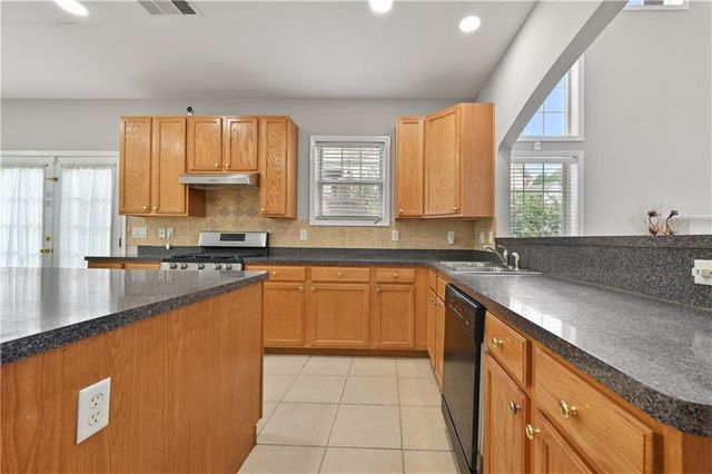 2745 Turning Leaf Drive, Lawrenceville, GA 30044