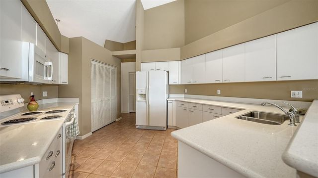 4177 WESTBOURNE CIRCLE, Sarasota, FL 34238