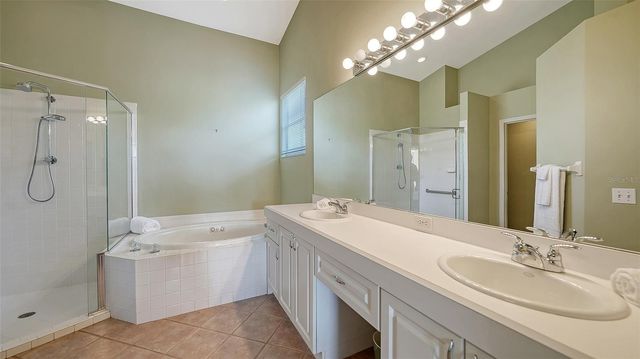4177 WESTBOURNE CIRCLE, Sarasota, FL 34238