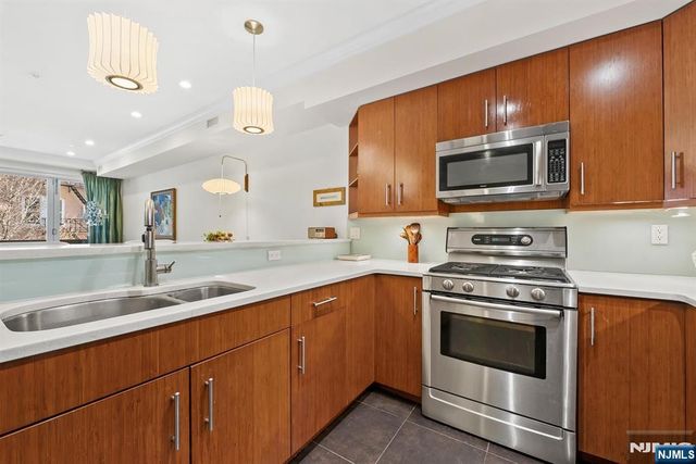 720 Willow Avenue 3, Hoboken, NJ 07030