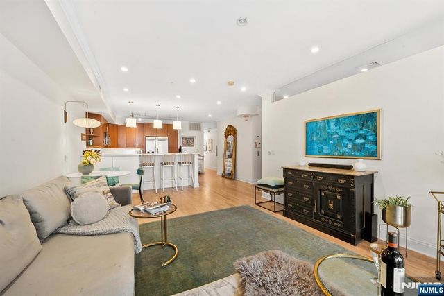 720 Willow Avenue 3, Hoboken, NJ 07030