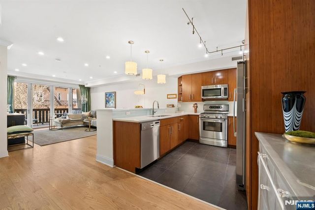 720 Willow Avenue 3, Hoboken, NJ 07030