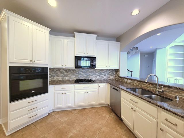 7503 Stonebridge Creek Lane, Humble, TX 77396