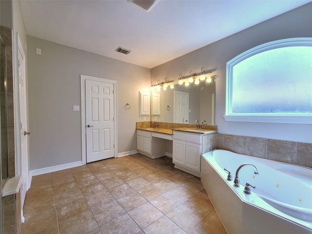 7503 Stonebridge Creek Lane, Humble, TX 77396