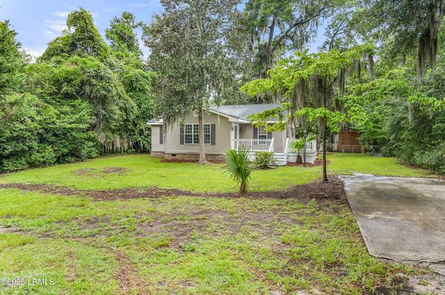 106 Verdier Road, Beaufort, SC 29902
