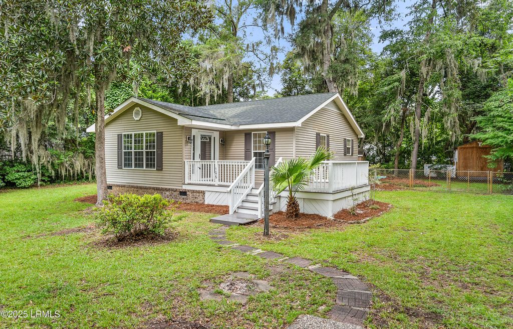 106 Verdier Road, Beaufort, SC 29902