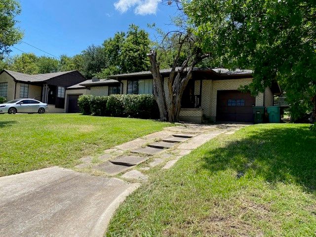 626 Kessler Boulevard, Sherman, TX 75092