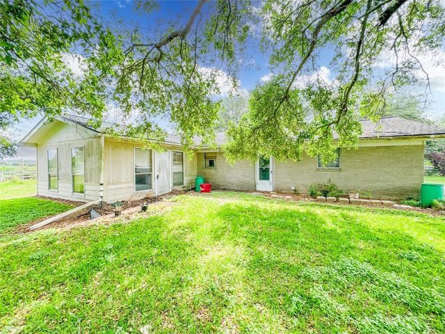 15869 Brush Island Road, Winnie, TX 77622