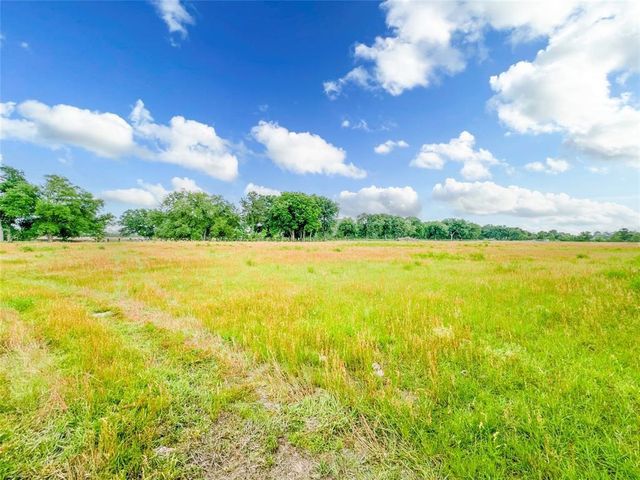 15869 Brush Island Road, Winnie, TX 77622