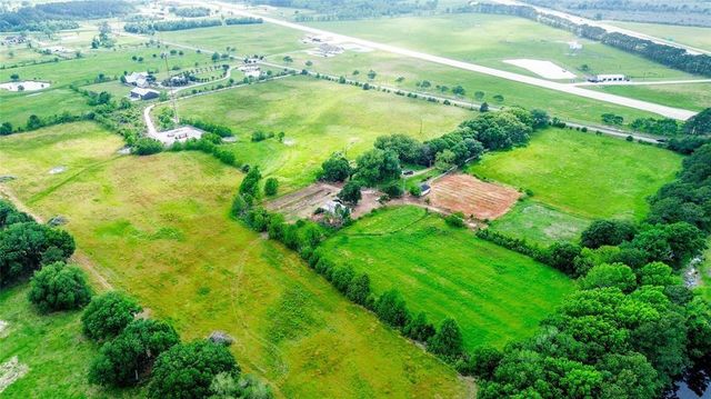 15869 Brush Island Road, Winnie, TX 77622