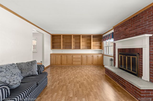 22912 Marlboro Street, Dearborn, MI 48128