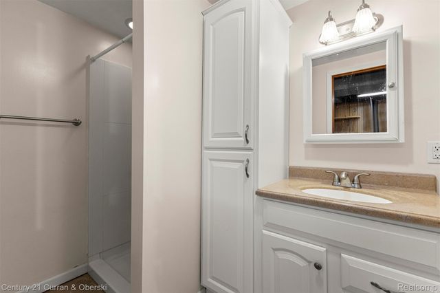 22912 Marlboro Street, Dearborn, MI 48128