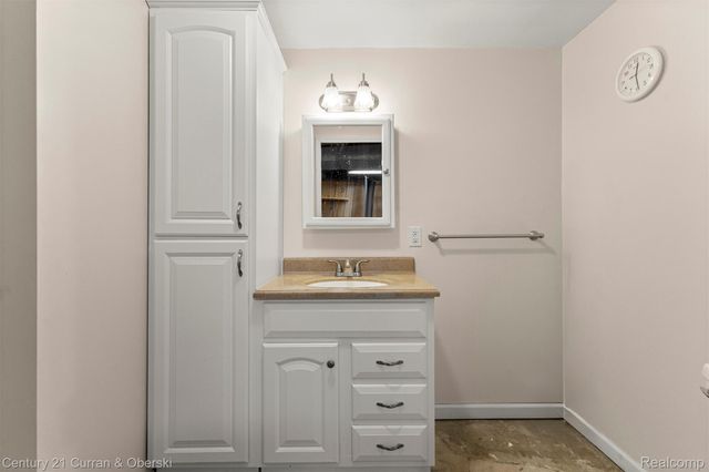 22912 Marlboro Street, Dearborn, MI 48128