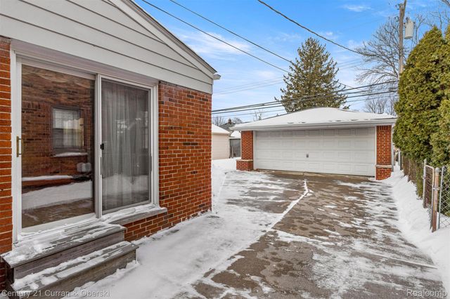 22912 Marlboro Street, Dearborn, MI 48128