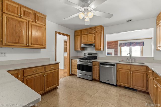 22912 Marlboro Street, Dearborn, MI 48128