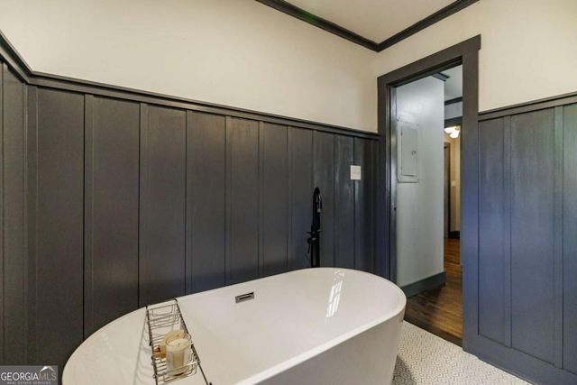 400 Greencrest Drive, Athens, GA 30605