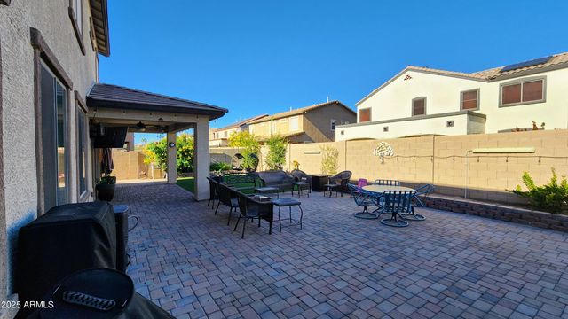 13746 W LISBON Lane, Surprise, AZ 85379