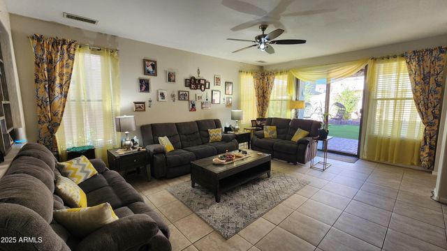 13746 W LISBON Lane, Surprise, AZ 85379