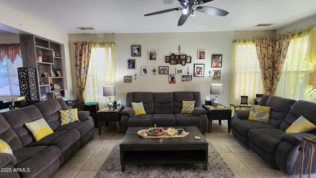 13746 W LISBON Lane, Surprise, AZ 85379