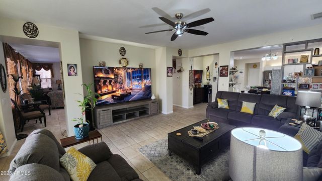 13746 W LISBON Lane, Surprise, AZ 85379