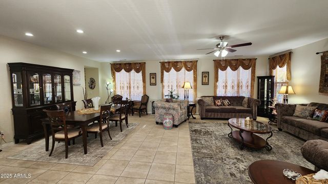 13746 W LISBON Lane, Surprise, AZ 85379