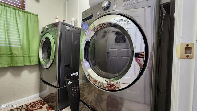 13746 W LISBON Lane, Surprise, AZ 85379