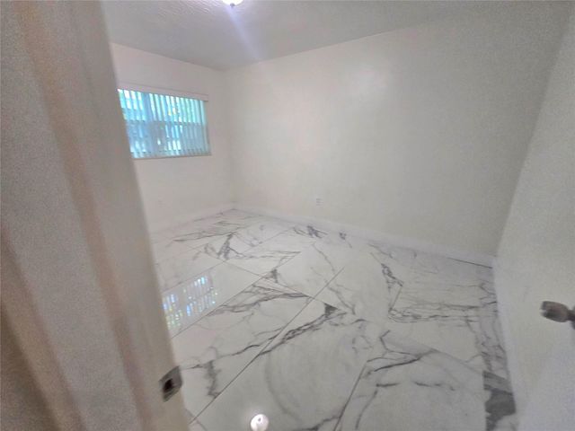 2217 Grant St, Hollywood, FL 33020