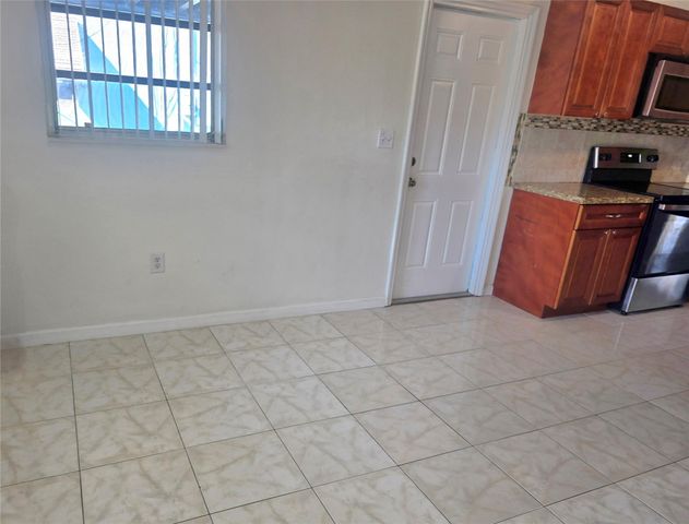 2217 Grant St, Hollywood, FL 33020