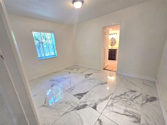 2217 Grant St, Hollywood, FL 33020